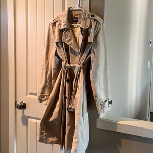 Gap Maternity trench coat XL